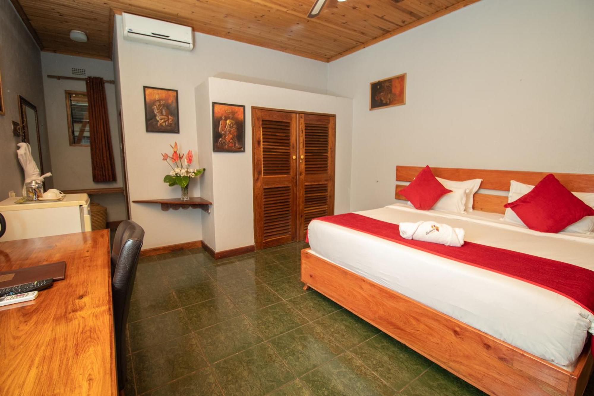 Sherbourne Lodge Kitwe Exterior foto